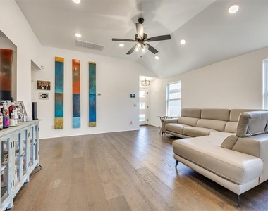 16128 Quiet Storm Drive - Photo Thumbnail 10