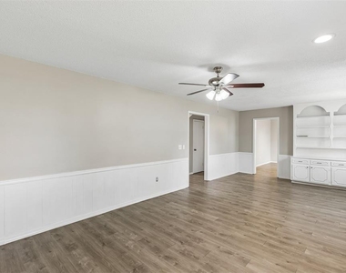 5825 Nw 72nd Street - Photo Thumbnail 4