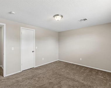 5825 Nw 72nd Street - Photo Thumbnail 24