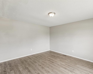 5825 Nw 72nd Street - Photo Thumbnail 36
