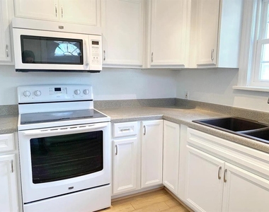 3816 Putnam Heights Boulevard - Photo Thumbnail 7