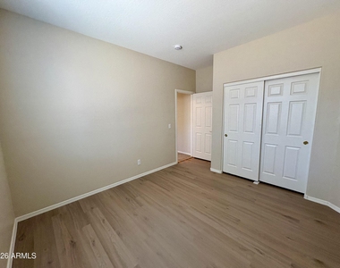 14948 N 136th - Photo Thumbnail 28