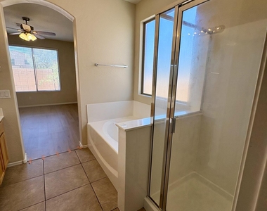 14948 N 136th - Photo Thumbnail 25