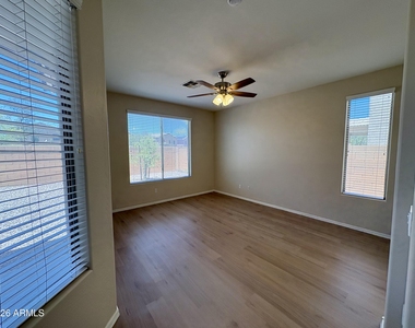 14948 N 136th - Photo Thumbnail 17