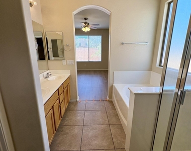 14948 N 136th - Photo Thumbnail 26