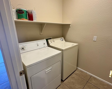 14948 N 136th - Photo Thumbnail 37
