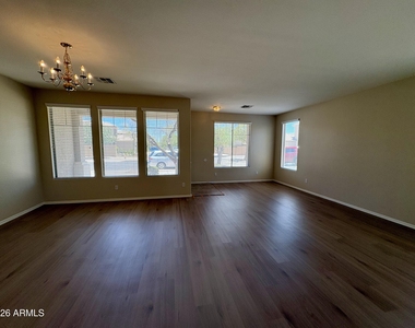 14948 N 136th - Photo Thumbnail 7