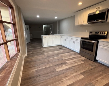 242 John C Road - Photo Thumbnail 18