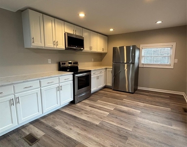 242 John C Road - Photo Thumbnail 17