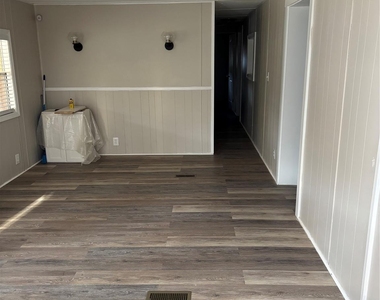 242 John C Road - Photo Thumbnail 2