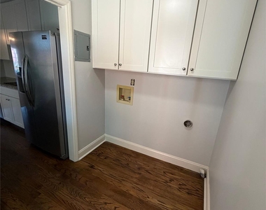 6648 Bunkerhill Circle - Photo Thumbnail 11