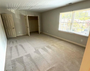 6648 Bunkerhill Circle - Photo Thumbnail 14
