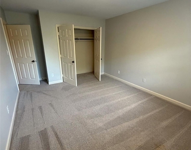 6648 Bunkerhill Circle - Photo Thumbnail 21