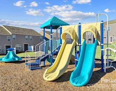 8435 Jane Drive - Photo Thumbnail 25