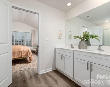 8435 Jane Drive - Photo Thumbnail 18