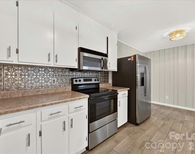 3237 Harrow Place - Photo Thumbnail 8