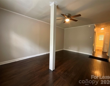 6013 Carver Boulevard - Photo Thumbnail 3