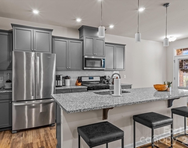 1564 Galloway Road - Photo Thumbnail 7