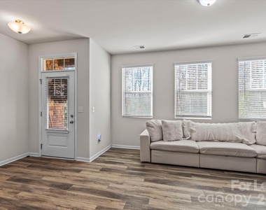 1564 Galloway Road - Photo Thumbnail 3