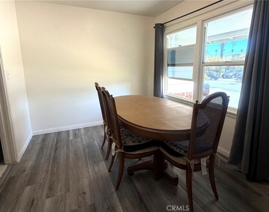 1023 E Thelborn Avenue - Photo Thumbnail 3