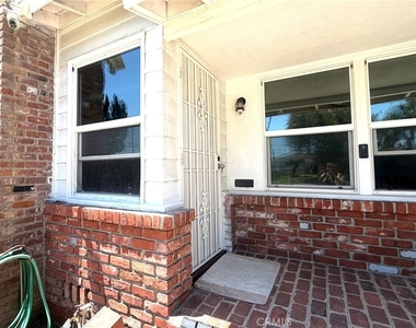 1023 E Thelborn Avenue - Photo Thumbnail 1
