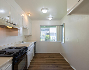 173 W Elfin Green - Photo Thumbnail 9