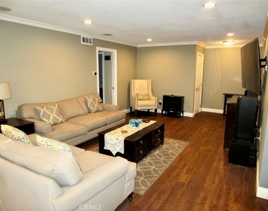 266 S Madison Avenue - Photo Thumbnail 1