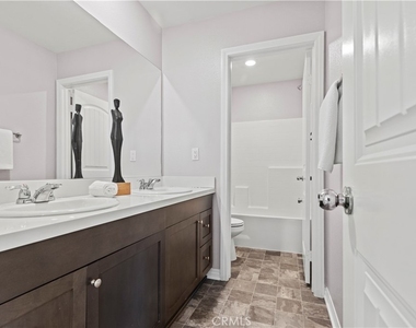 2957 Flagstaff - Photo Thumbnail 19