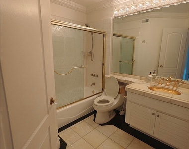 77 Lehigh Aisle - Photo Thumbnail 8