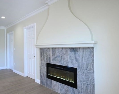 6437 Enfield Avenue - Photo Thumbnail 20