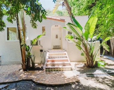 11036 Fruitland - Photo Thumbnail 2