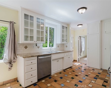 11036 Fruitland - Photo Thumbnail 12