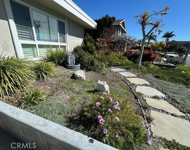 4919 Rockvalley - Photo Thumbnail 2