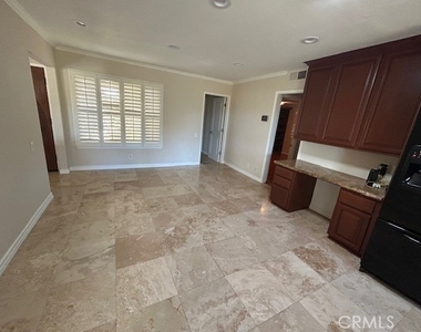 4919 Rockvalley - Photo Thumbnail 16