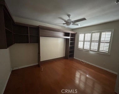 4919 Rockvalley - Photo Thumbnail 24