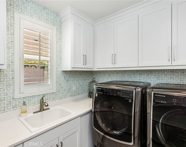 921 Camber Lane - Photo Thumbnail 24