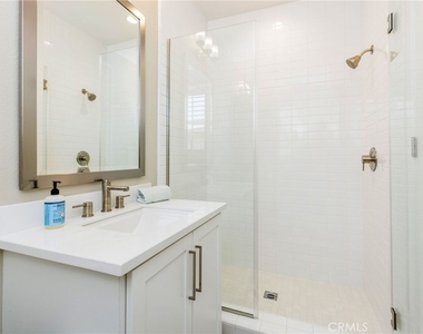 921 Camber Lane - Photo Thumbnail 19
