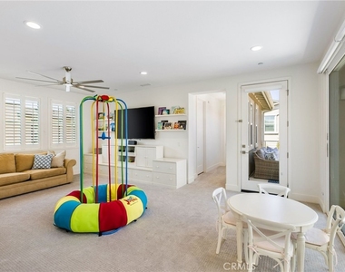 921 Camber Lane - Photo Thumbnail 7