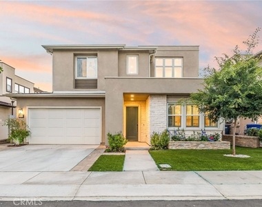 921 Camber Lane - Photo Thumbnail 1