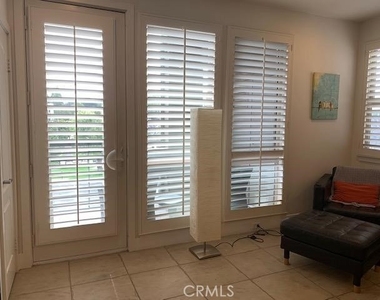 5511 W 149 Place - Photo Thumbnail 4