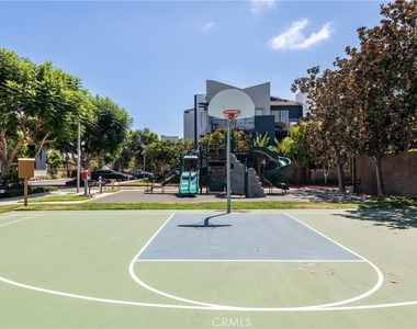 5511 W 149 Place - Photo Thumbnail 16