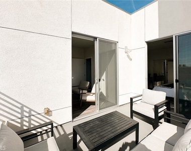 1101 S Harvard Boulevard - Photo Thumbnail 25