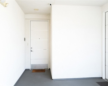 1101 S Harvard Boulevard - Photo Thumbnail 31