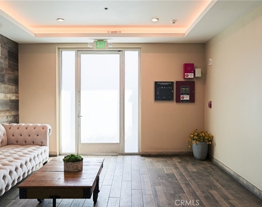 1101 S Harvard Boulevard - Photo Thumbnail 34
