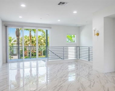 248 Rockefeller - Photo Thumbnail 7