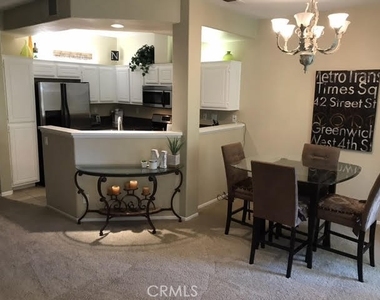 1039 S Positano Avenue - Photo Thumbnail 6
