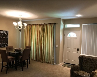 1039 S Positano Avenue - Photo Thumbnail 15
