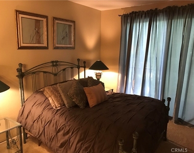 1039 S Positano Avenue - Photo Thumbnail 25