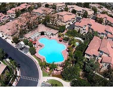 1039 S Positano Avenue - Photo Thumbnail 33
