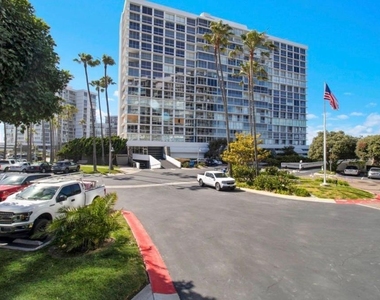 1810 Avenida Del Mundo - Photo Thumbnail 33